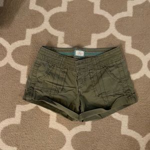 American Eagle cargo short